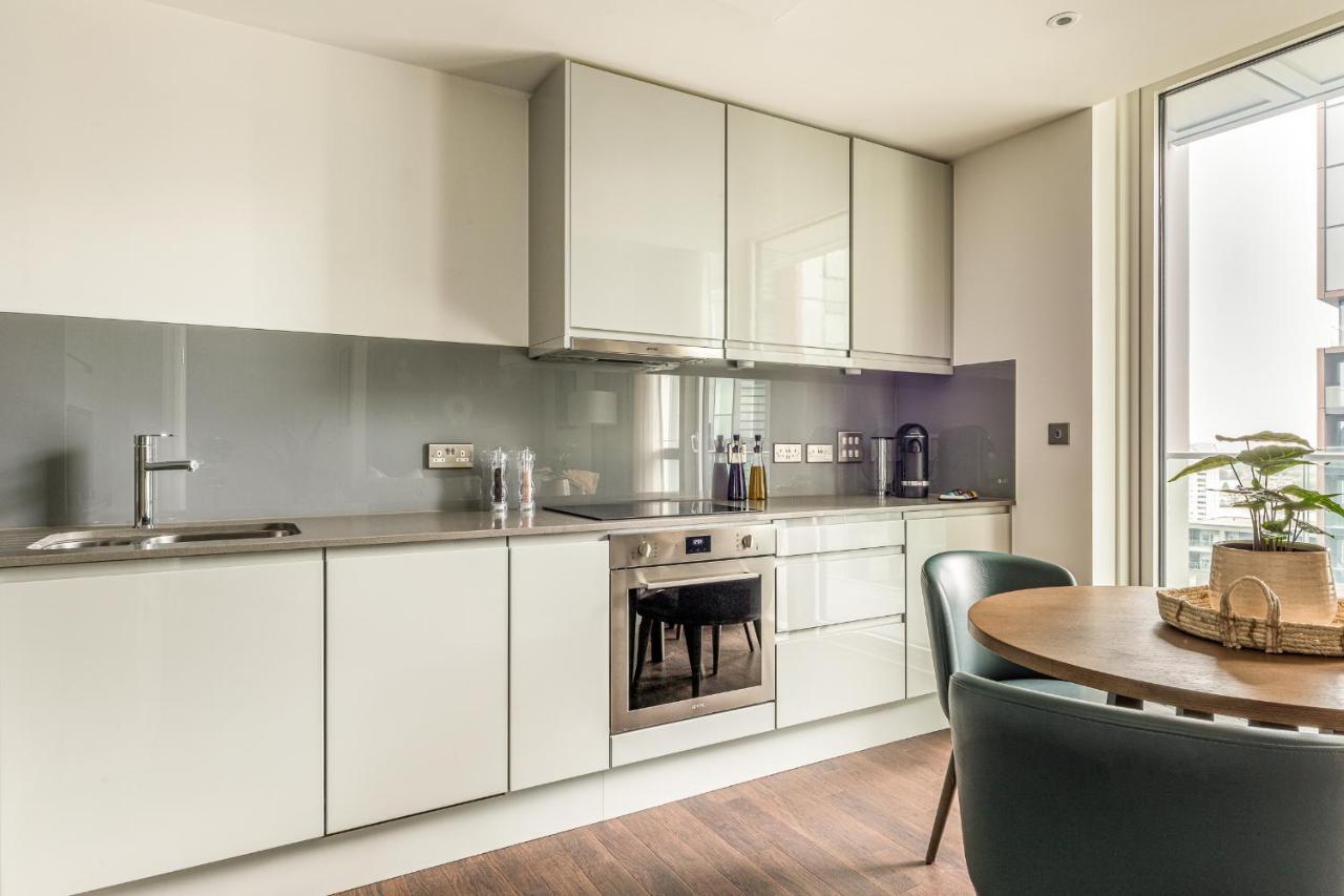 Urban Rest Canary Wharf Apartments Лондон Екстер'єр фото